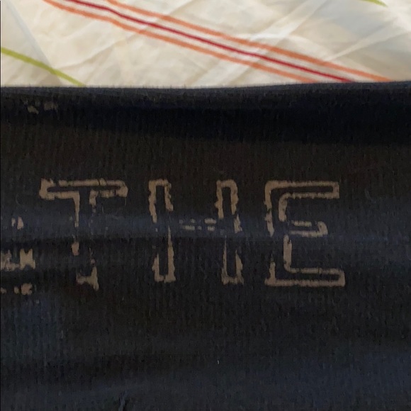 Guess Jeans men’s T-shirt SZ L long sleeve NWT - Picture 6 of 7